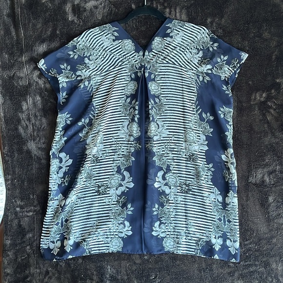 CAbi NWOT Women’s Size S Navy/Gray Sheer Tunic/Cover-up. - Picture 12 of 16